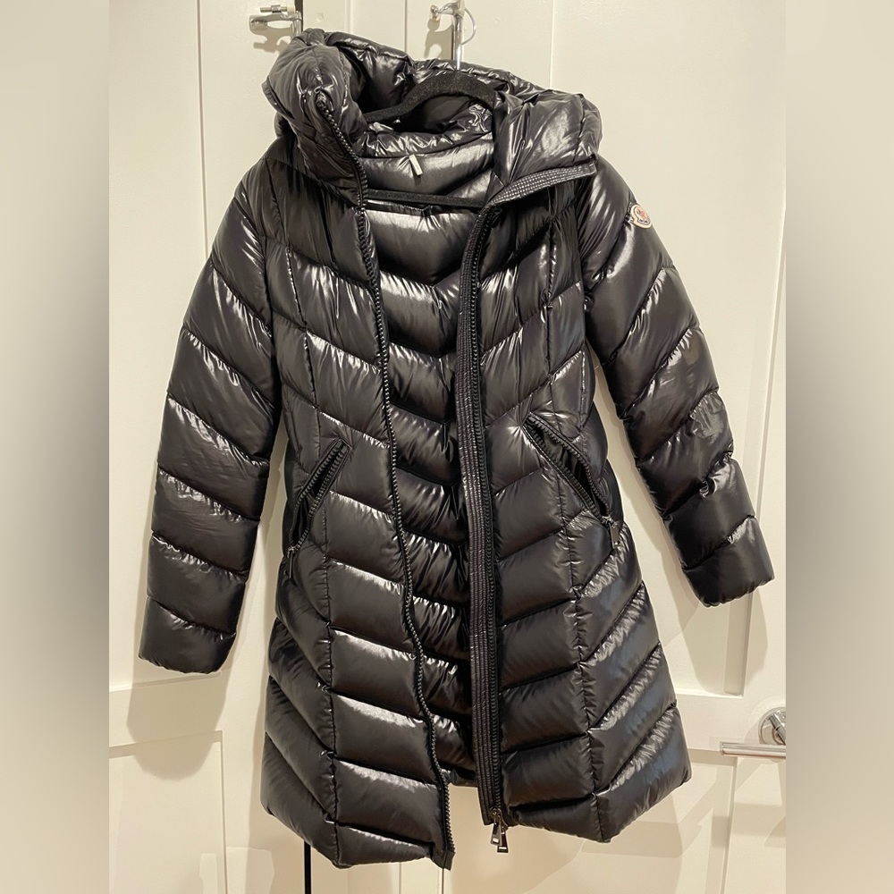 MONCLER Fulmarus Fur-Trim Hood Chevron Puffer Coat, Size 1 (Small)
